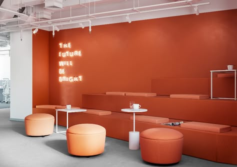 Orange Room, School Interior, Office Space Design, Office Lounge, Office Inspo, Office Layout, Coworking Space, Purim, Office Interior Design