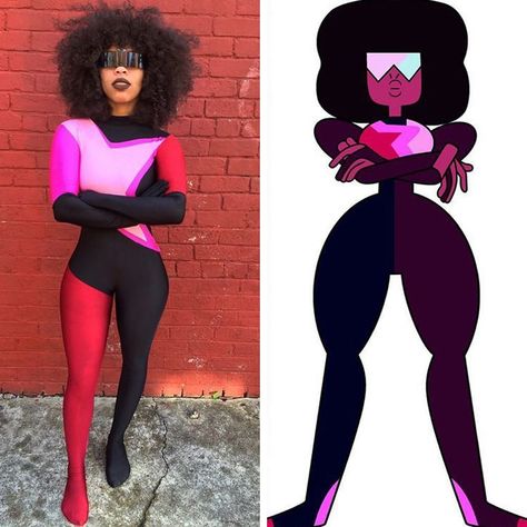 Garnet Cosplay, Iconic Costumes, Black Cosplayers, Easy Cosplay, I Love Being Black, Trevor Noah, Awesome Cosplay, Halloween Costume Outfits, Fantasias Halloween