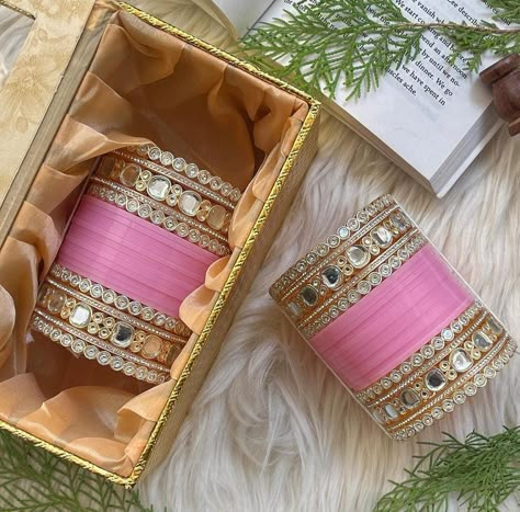 Sikh Wedding Decor, Red Saree Wedding, Bridal Chooda, Wedding Chura, Silk Thread Bangles Design, Bridal Chura, Thread Bangles Design, Red Bridal Dress, Light Pink Wedding