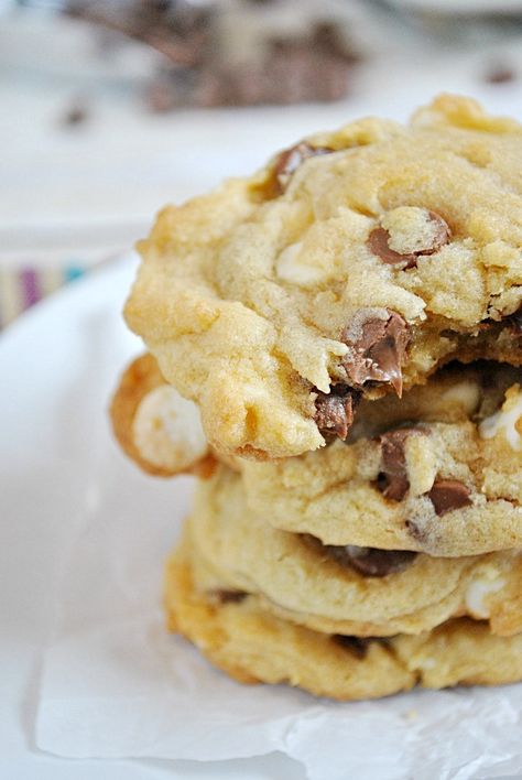 Double Chocolate Chip Pudding Cookies | www.somethingswanky.com Cheesecake Pudding Cookies, Tasty Dessert Recipes, Pudding Cookies Recipes, Easy Pudding Recipes, Chocolate Chip Pudding, Snickers Cheesecake, Chocolate Chip Pudding Cookies, Easy Puddings, Cheesecake Pudding