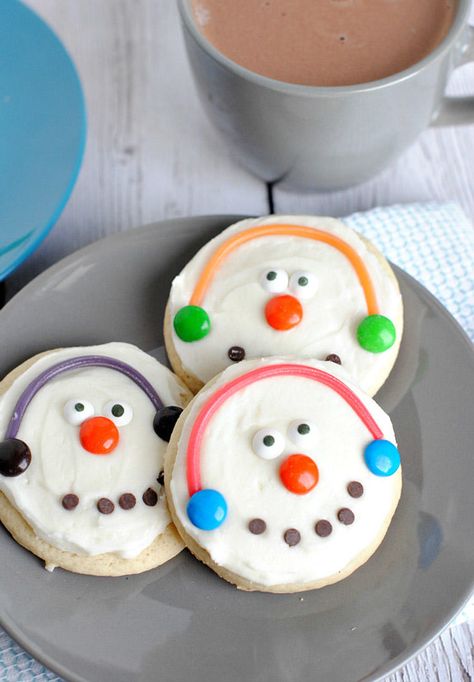 Winter Biscuits, Snowman Bingo, Christmas Sugar Cookies Easy, Christmas Breads, Creative Christmas Cookies, Christmas Cookies Kids, Simple Baking, Cute Christmas Cookies, January Blues