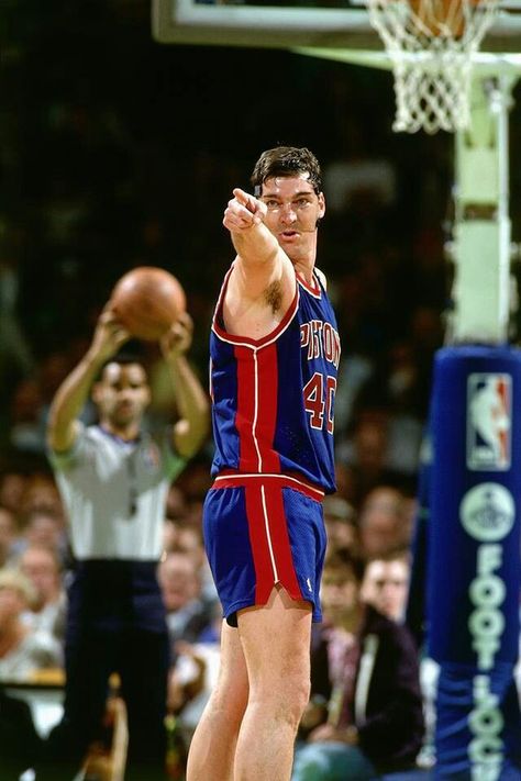 Bill Laimbeer Bad Boy Pistons, Bill Laimbeer, Nba Superstars, Old School Basketball, Detroit Vs Everybody, Detroit Sports, Coach Of The Year, Sport Nutrition, School Basketball