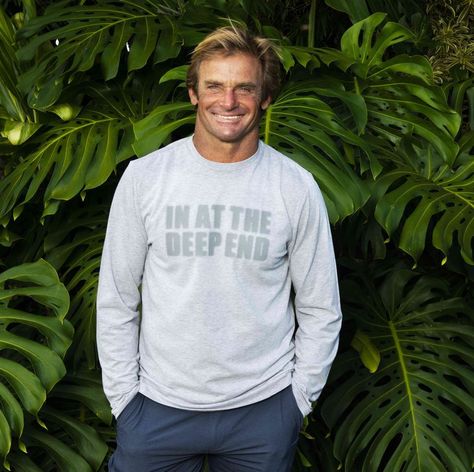 How surfer Laird Hamilton stays in shape at 55... Hamilton Workout, Hindu Squats, Laird Hamilton, Fit Club, Hang 10, Fitness Icon, Fitness Tools, Fitness Club, Workout Routines