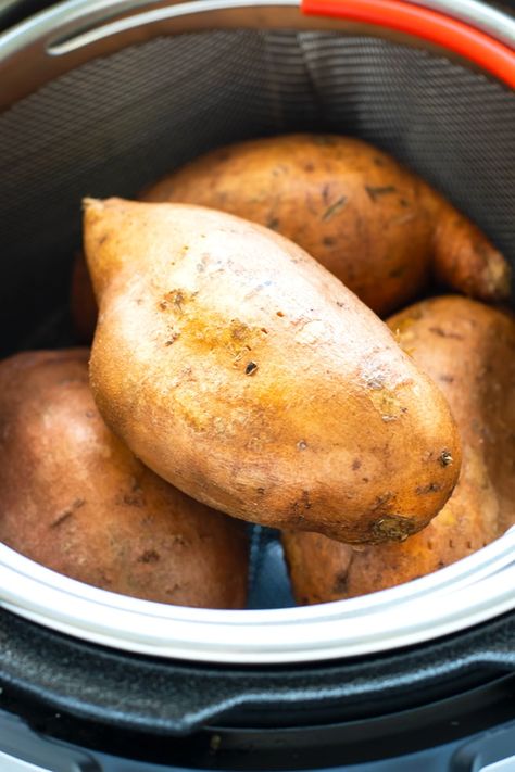 Sweet Potato in Ia pressure cooker with steamer basket. Instant Pot Sweet Potatoes, Pressure Cooker Sweet Potatoes, Potatoes In The Instant Pot, Gimme Delicious, Raw Sweet Potato, Sweet Potato Thanksgiving, Slow Cooker Sweet Potatoes, Sweet Potato Casserole Easy, Gluten Free Sweet Potato