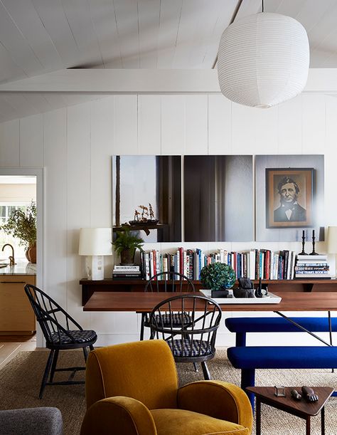 Welcoming Spaces From Designer Shawn Henderson's New Book - House & Home Em Henderson Living Room, Shawn Henderson Interior Design, Americana Interior Design, Shawn Henderson, Kent Johnson, Artful Interiors, West Village Apartment, Apt Decor, Condo Decor