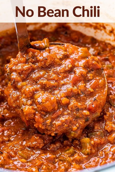 Thick Chili Recipe, Easy Beanless Chili Recipe, Ground Chicken Chili, Beanless Chili Recipe, Beanless Chili, Meatless Chili, Bean Chili Recipe, Chili Toppings, Best Chili Recipe