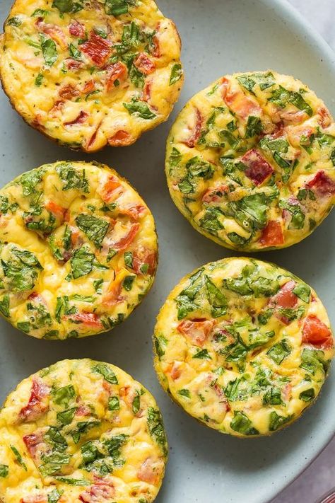 Frittata Muffins, Mini Frittata, Egg Muffins Breakfast, Easy Breakfast Recipe, Vegan Muffins, Overnight Oat, Chips Ahoy, Frittata Recipes, Egg Recipes For Breakfast