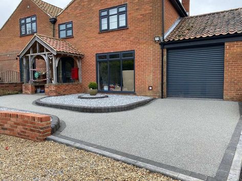 Resin Bound Colour Mixes | KT Lake Paving and Landscaping Resin Driveway Ideas Uk, Driveway Ideas Uk, Resin Driveway Ideas, Resin Bound Driveways, Resin Driveway, Tire Marks, Driveway Ideas, Driveway Design, Modern Properties