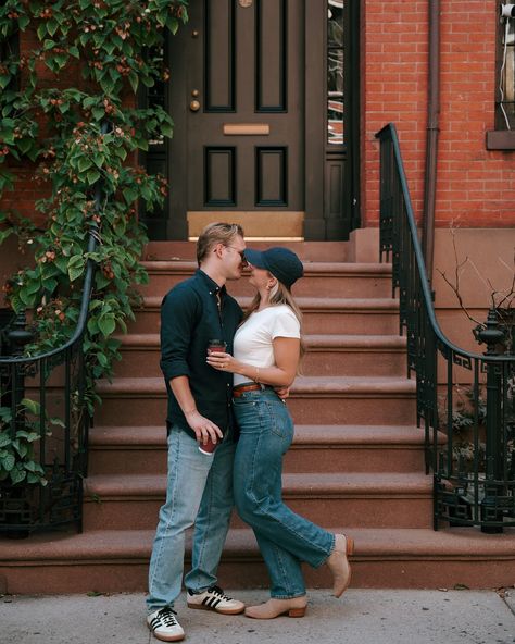 Lovers in the village ☕️ - 📸 @jennamartin.co - - - - - #pinterestgirls #pinterestoutfit #pinterestoutfits #pinterestaesthetic #justgirlythings #pinterestengagement #nycengagement #westvillagenyc Casual Engagement Pictures, City Engagement Shoot, 90s Models Off Duty, Fall In Nyc, Pinterest Engagement, West Village Nyc, Engagement Picture Outfits, Candid Engagement Photos, 90s Model