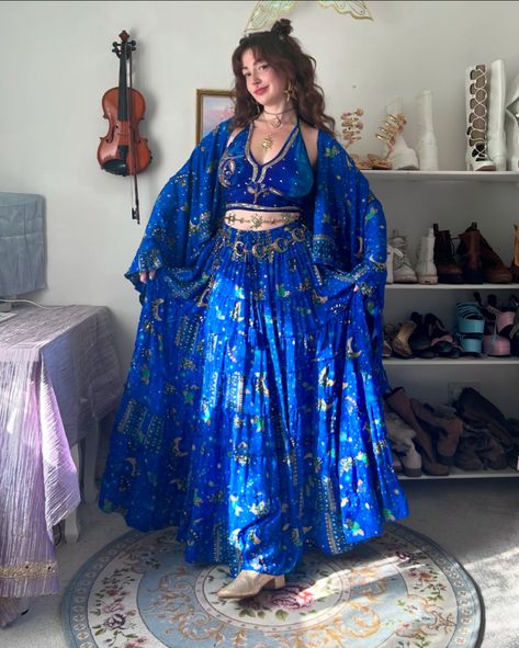 Celestial Skirt, Flowy Outfits, Into The Mystic, Casting Spells, Hippie Fashion, Indian Dresses Traditional, Ruffle Sleeve Top, The Mystic, Ruffled Sleeve Top