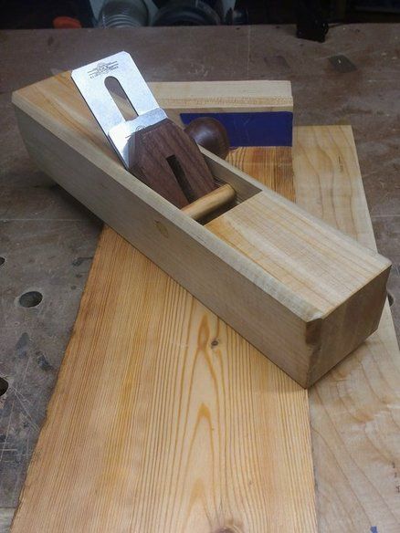 Shooting board plane Shooting Board, Metal Shop Building, Diy Lathe, Metal Building Kits, Woodworking Hand Planes, Wooden Tool Boxes, Wooden Plane, Woodworking Plans Pdf, Wood Plane