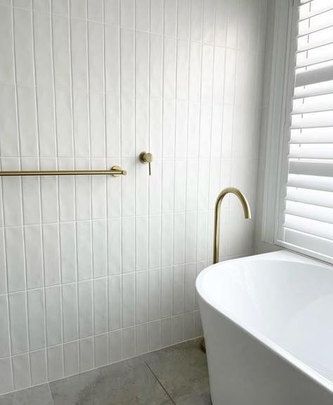 TileCloud on Instagram: "All about the texture 😍😍😍 @tianabuild has used our Newport Matt Subway White Tile and we love how the light shows off all its texture 🙌🏻🙌🏻" 4x12 Subway Tile Shower White, White Stacked Subway Tile Bathroom, Shiny White Tile Bathroom, White Vertical Tiles Bathroom, White Tiles White Grout, White Vertical Subway Tile Bathroom, Vertically Stacked Subway Tile, Vertical White Subway Tile, Vertical Stacked Subway Tile Bathroom