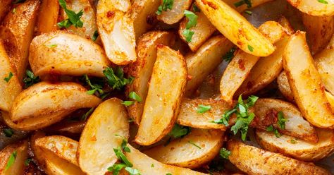 For The Crispiest Potato Skin, Boil Them With Baking Soda Par Boil Potatoes, Baked Baby Potatoes, Skin Boil, Easy Chili Recipe Crockpot, Crispy Potato Skins, Recipe Crockpot, Making French Fries, Red Skin Potatoes, Chili Recipe Crockpot