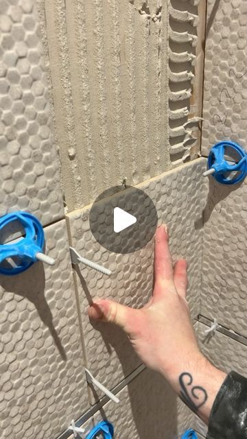 Tiling Tips And Tricks, Tiles Tools, Tile Installation Patterns, Tile Filler, Bathroom Tile Installation, Restroom Tile, Diy Wall Tile, Bathroom Tools, Easy Tile