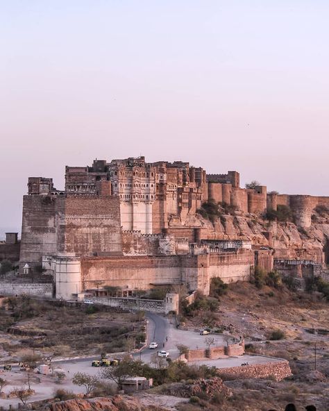 JODHPUR 🇮🇳 on Instagram: “Mehrangarh Fort ❤  Mehrangarh or Mehran Fort, located in Jodhpur, Rajasthan, is one of the largest forts in India. Built in around 1459…” Jodhpur Fort, Mehrangarh Fort Jodhpur, Mehrangarh Fort, Jodhpur Rajasthan, Tempo Traveller, Insta Video, India Trip, Digital Invitations Wedding, India Food