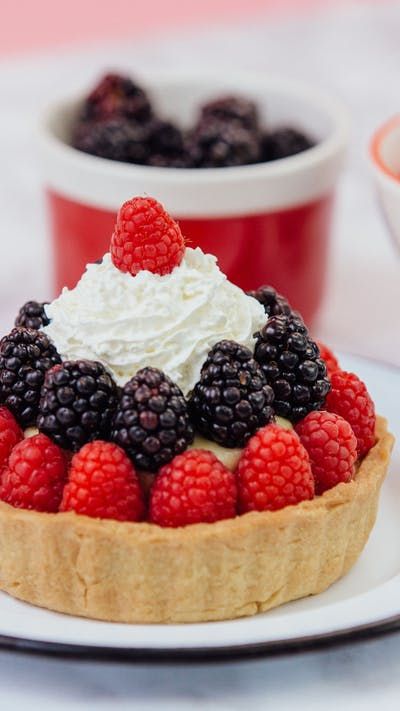 Re-creating a dessert from a childhood classic film, Matilda Library Cafe, Shortcrust Pastry, Pastry Desserts, Sweet Pie, Fruit Tart, Elegant Cakes, Fun Baking Recipes, Food Pairings, Tart Recipes