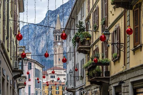 The town of Lecco decorated for Christmas - Lake Como, Italy - rossiwrites.com Como Italy Winter, Lake Como In Winter, Lake Como Winter, Milan In Winter, Lecco Italy, Italy Winter, All About Italy, Christmas In Italy, Europe 2024