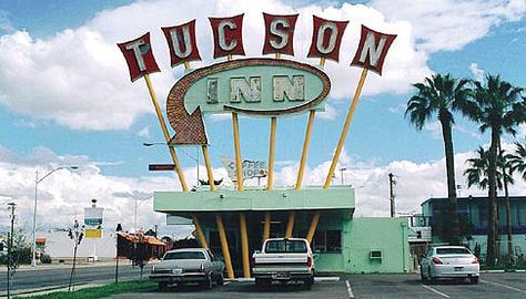 Tucson Inn, Tucson, AZ Googie Design, Twa Flight Center, Googie Architecture, John Lautner, Parametric Architecture, Drive In Theater, Futuristic Style, Retro Sign, Design Movements