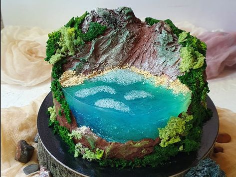 Stunning Jelly Island Cakes Are the Cake Trend of 2020 Mountain Cake, Island Cake, Sea Cake, Ocean Cakes, Jello Cake, Sea Cakes, Beach Cakes, Baking Cakes, Jelly Cake