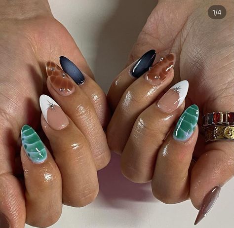 Artsy Nails Designs, Cold Nails, Mismatched Nails, Nessa Nails, Mix Match Nails, Funky Nail Art, Summery Nails, Girls Nails, Nail Art Ideas