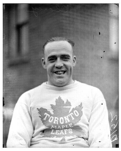 King Clancy | Toronto Maple Leafs | NHL | Hockey Toronto Maple Leafs Hockey, Maple Leafs Hockey, Hockey Pictures, Women's Hockey, Wayne Gretzky, Good Old Times, Stanley Cup Champions, Hockey Games, Sports Figures