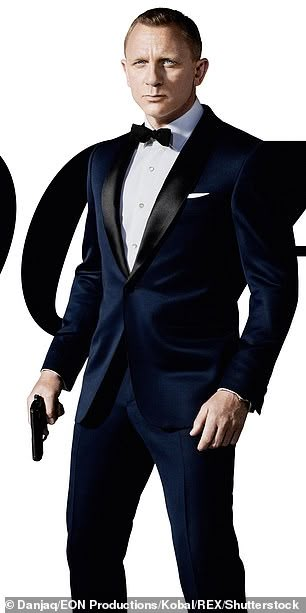 James Bond Costume, James Bond Dresses, Daniel Craig Skyfall, James Bond Tuxedo, James Bond Daniel Craig, James Bond Outfits, James Bond Suit, Bond Outfits, James Bond Skyfall