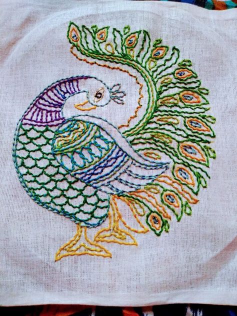 Whipped running stitch Whipped Running Stitch Design, Whipped Running Stitch, Modern Hand Embroidery Patterns, Saree Painting Designs, Saree Painting, Kantha Embroidery, Simple Embroidery Designs, Peacock Bird, Stitching Techniques