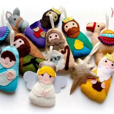 Nativity Garland, Advent Garland, Felt Nativity, Nativity Advent, Baby Mobil, Heirloom Ornaments, Nativity Ornaments, Nativity Crafts, Three Wise Men