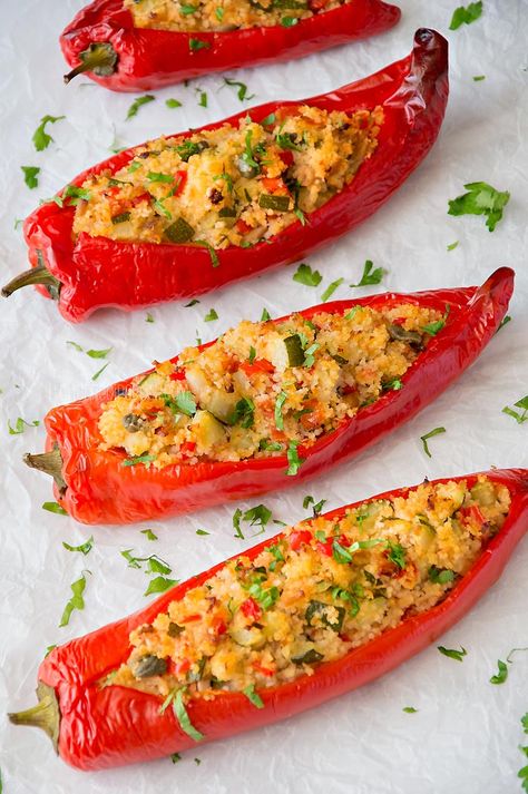 Stuffed Peppers Couscous, Sweet Long Pepper Recipes, Pasta Stuffed Peppers, Stuffed Paprika, Couscous Stuffed Peppers, Orange Dinner, Stuffed Veggies, Baked Peppers, Stuffed Vegetables