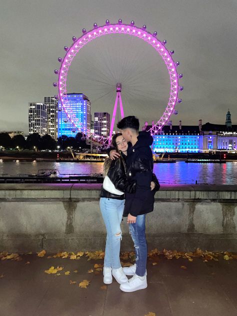 England Couple Aesthetic, Winter Wonderland London Couple, London Photo Ideas Couple, London Couple Photos, Couple In London Aesthetic, London With Boyfriend, London Boyfriend Aesthetic, London Eye Couple, London Date Ideas