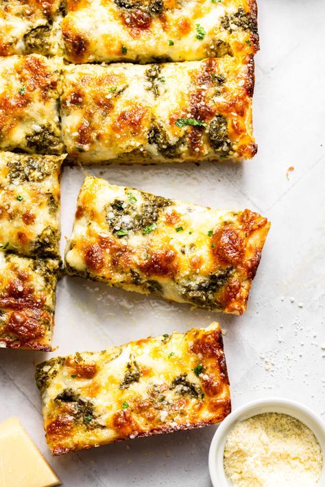 Foccacia Pesto Bread, Cheesy Foccacia Bread Recipes, Pesto Foccacia, Foccacia Recipe, Pesto Bread, Foccacia Bread, Pesto Cheese, Garlic Breadsticks, Food Entrees