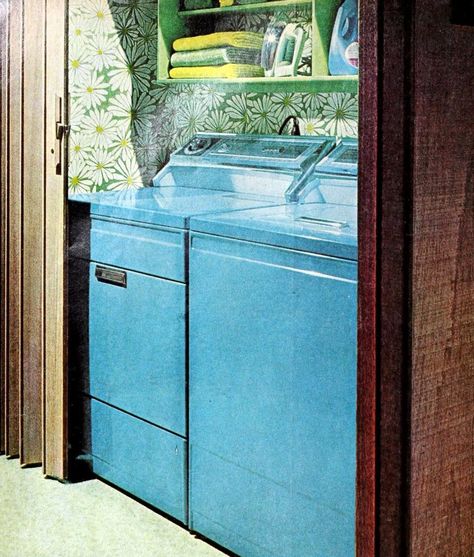 Mid Century Laundry Room, 70s Style Home, Laundry Inspiration, Retro Laundry Room, Pink Laundry Rooms, 1960s Kitchen, Vintage Laundry Room, Laundry Room Closet, Laundry Room Sink