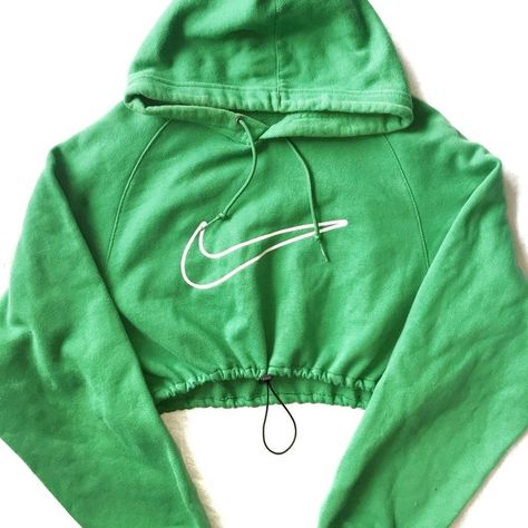 Reworked Nike Crop Hoody Green ($45) ❤ liked on Polyvore featuring tops, crop top, green crop top, green top, nike and nike tops Comfy Jeans Outfit, Reworked Clothes, Reworked Nike, Nike Top, Tops Nike, Trendy Hoodies, Stylish Hoodies, Future Clothes, Green Crop Top