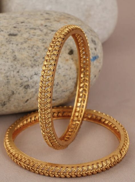 10gm Gold Bangle, Bangle Set Gold Design, 2 Bangles Set Gold, Bengals Gold Jewellery, Unique Bangle Designs Gold, Bangle Designs Gold Indian, Bangles Jewelry Designs Gold Antique, Good Bangles Design, Golden Bangles Indian Design