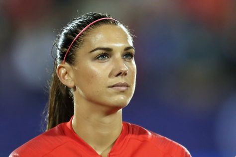 Why Alex Morgan Wears a Pink Headband at Every Soccer Match | Allure Soccer Headbands, Alex Morgan, Pink Headband, Soccer Match, Team Player, Soccer Team, Soccer, Pink, Football