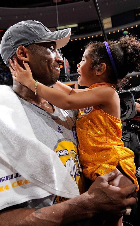 Coldest Photos, Kobe And Gigi, Kobe Bryant Family, Kobe & Gigi, Kobe Bryant Nba, Tupac Pictures, Vanessa Bryant, Kobe Bryant Pictures, Kobe Bryant Black Mamba