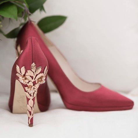 Brides Of Long Island™️ on Instagram: “Adding a pop of color with your wedding day shoes makes for the most beautiful photos! • • • • #bridesoflongisland #engaged #misstomrs…” Quince Heels, Coloured Wedding Shoes, Maroon Shoes, Bronze Decor, Maroon Wedding, Burgundy Heels, Embellished Heels, Perfect Bride, Sandals High Heels