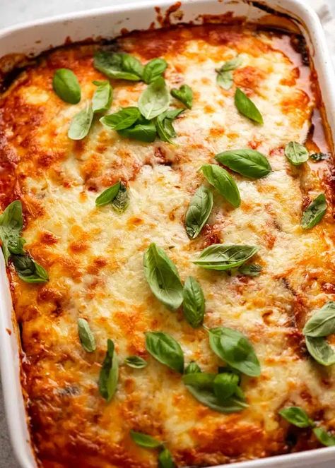 Aubergine Parmigiana Recipe, Melanzane Parmigiana Recipes, Recipe Tins, Easy Chicken Lasagna Recipe, Eggplant Parmigiana Recipe, Healthy Lasagna Recipes, Tofu Dessert, Parmigiana Recipe, Tin Eats