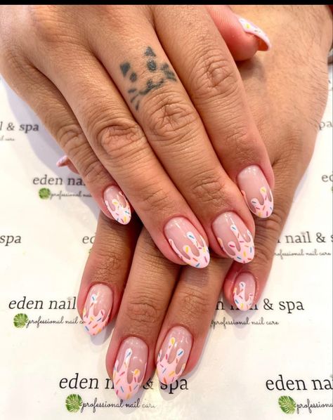 Cookie Nails Design, Dessert Nail Art, Happy Birthday Nail Art Designs, Dessert Nails Designs, Icing Nails, Ice Cream Drip Nails, Ice Cream Nails Designs, Melted Ice Cream Nails, Birthday Nails Sprinkles