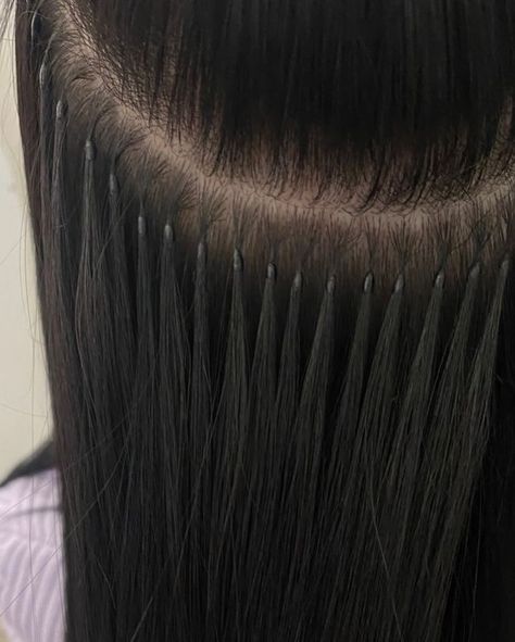 ✨🇬🇧 What do you think of these seamless keratin extensions? Absolutely in love with how natural and flawless they look! The keratin bonds are so discreet, making it impossible to tell where my natural hair ends and the extensions begin. Plus, they add the perfect amount of volume and length without weighing the hair down. If you’ve been thinking about getting hair extensions, keratin might just be the way to go. They’re great for anyone looking for long-lasting results and a comfortable, nat... Micro Keratin Extensions, Keratin Tip Hair Extensions, Private Label Hair Extensions, Keratin Bond Hair Extensions, Keratin Bond Extensions, Hair Extensions Keratin, Keratin Extensions, Keratin Hair Extensions, Keratin Complex