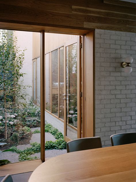 Studio Bright, Interior Courtyard, Yard House, Brick Construction, 1930s House, Timber Walls, Window Benches, Small Courtyards, Patio Interior