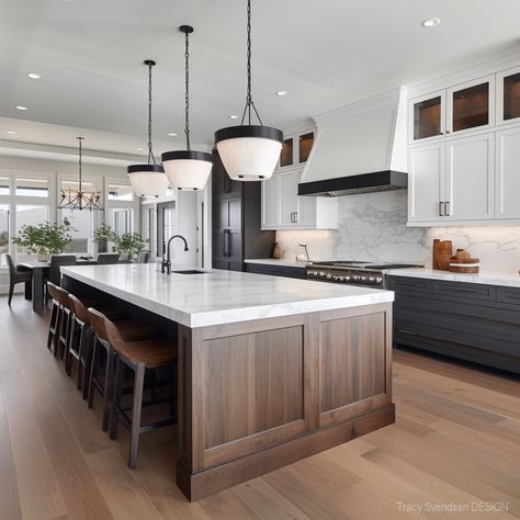 Kitchen Inspirations White, Kitchen Cabinet Wood, Wood Pantry Cabinet, Two Toned Kitchen Cabinets, Kitchen Design Images, Two Tone Kitchen Cabinets, Kitchen Cabinet Ideas, Stylish Tips, Lake House Kitchen