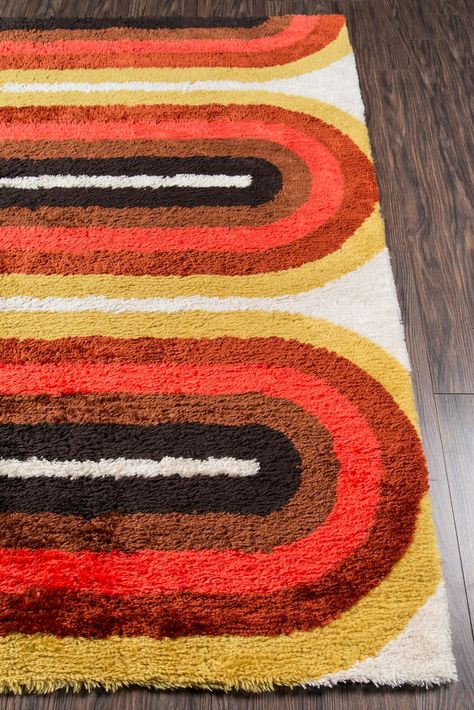 Momeni Retro RET-2 Red Abstract Rug from the Modern Rug Masters collection at Modern Area Rugs Red Shag Rug, Modern Pattern Geometric, Red Grass, Graphic Rug, Retro Wave, Retro Rugs, Geometric Inspiration, Color Palette Bright, Green Sky