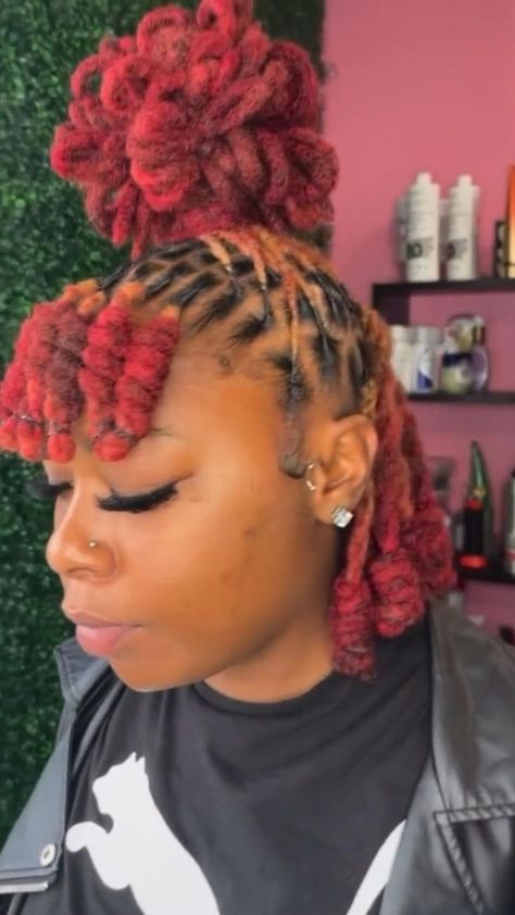 Faux Locs Hairstyles Short, Locs Hairstyles Short, Styles Faux Locs, Elegant Buns, Locs Short, Hairstyles Locs, Red Locs, Short Dreadlocks Styles, Dreads Styles For Women