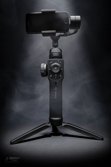 Zhiyun Smooth 4 gimbal product photography by Luce Pictor Studio #productphotographer #advertisingphotography Tech Product Photography Ideas, Electronics Product Photography, Product Photography Electronics, Cinematic Product Photography, Camera Product Photography, Product Photography Phone, Electronic Product Photography, Product Photography Composition, Tech Product Photography