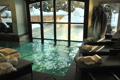 Indoor Outdoor Pools, Indoor Swimming Pool Design, Florida Pool, Indoor Pool Design, Piscina Interior, Indoor Pools, Luxury Swimming Pools, Indoor Outdoor Pool, Luxury Pools