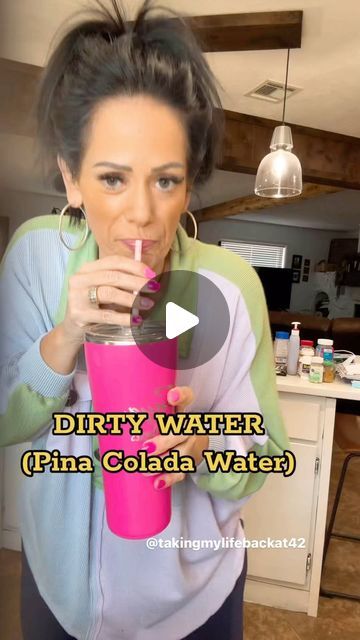 Sparkling Water Recipes, Tonya Spanglo, Flavored Water Drinks, Flavored Water Recipes, Pina Colada Recipe, Ginger Shot, Infused Water Recipes, Water Mixes, Weight Los