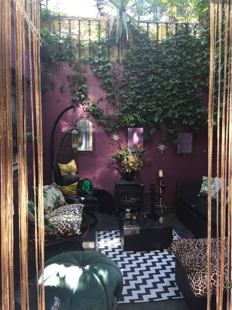 Maximalism In Small Spaces, Maximalist Decor Witchy, Posh Apartment Decor, Painting Baseboards Black, Home Decor Witchy, 1900s Decor Interior Design, Glam Witch Decor, Whimsigoth Backyard, Victorian Homes Interior Bohemian