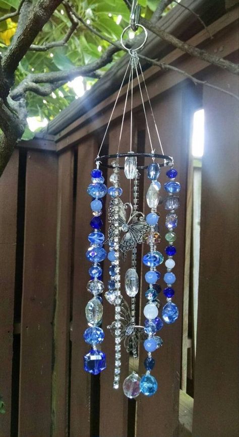 40 Homemade Diy Wind Chime Ideas 580 Windchimes Homemade, Candles Bottles, Diy Windchimes, Window Jewelry, Crystal Suncatchers Diy, Make Wind Chimes, Wind Chimes Homemade, Wine Bottle Wind Chimes, Suncatcher Diy