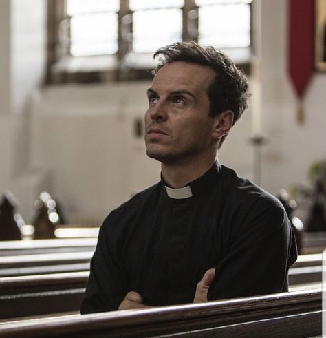 Fleabag Hot Priest Kneel, Andrew Scott Hot Priest, The Hot Priest Fleabag, Hot Priest Fleabag Icon, Andrew Scott Priest, The Priest Fleabag, Priest From Fleabag, Andrew Scott Fleabag, Hot Priest Fleabag